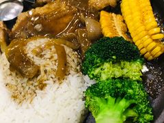 -佰搭果·广式茶餐厅(西华路店)