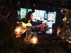 -胡桃里音乐酒馆(环亚凯瑟琳广场店)