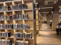 -漕河泾街道图书馆(漕河泾社区文化活动中心店)