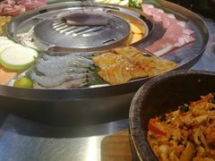 -哈哈碳都·牛肋条无限自助烤肉(台江万达店)