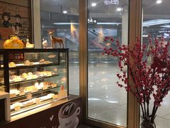 面包甜点陈列柜-麦当劳(天津站三店)