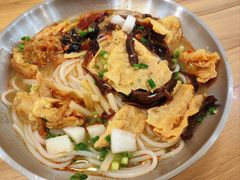 -爱民螺蛳粉(梧州国泰广场店)