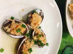 蒜蓉粉丝鲍鱼-四川小胡子海鲜(丁村万人海鲜广场店)