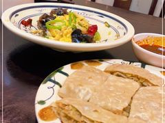 -蓝田九大碗民俗食府(蓝田店)
