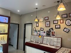 -吴良材眼镜(北中路店)