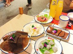 -贤合庄卤味火锅(济南泉城路店)