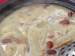 -花苑美食横琴生蚝火锅(拱北粤华路店)