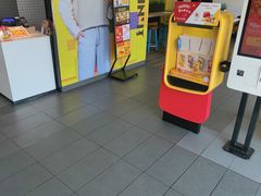 -麦当劳(西客站店)