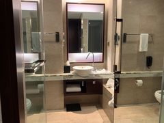 -上海龙之梦万丽酒店