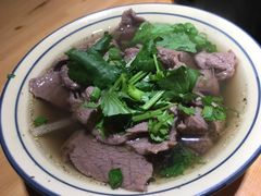 -大众跷脚牛肉馆·非遗传承单位(峨眉山店)