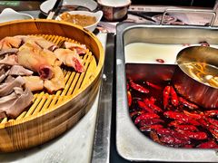 -尚尚仙·酸汤猪手·猪肚鸡火锅(华联万柳购物中心店)