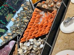 -大中华希尔顿酒店-念自助餐·嗨啤·小龙虾