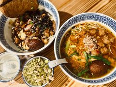 -沪西老弄堂面馆(定西路店)