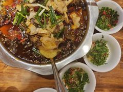 -乡土特色.冷锅鱼.牦牛肉汤锅