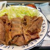没想到专卖鳗鱼饭的店，连烤肉饭都这么美味[调皮]