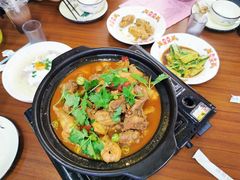 臭豆腐肥肠鸡锅-谢记上海大排档(长寿路店)