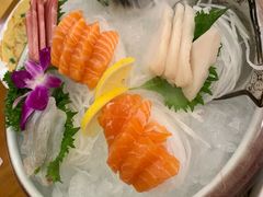 -青瓦餐厅·生鱼片·韩园烤肉(西塔店)