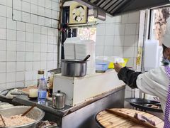 -黄阿姨锅贴大王(万航渡路店)