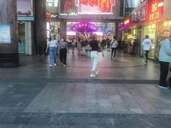 -解放路步行街                