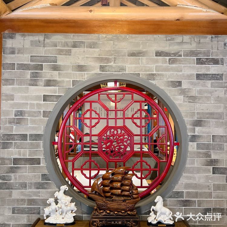 我们没吃完还打包了满满一盒