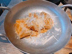 帕玛森小米渣-毛辣果·酸