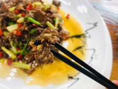 猫爪菇炒牛肉-下梅人家土菜馆(历史文化餐厅度假区店)