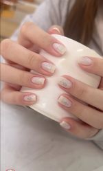 -赢韵美甲美睫瑞士净斑中心