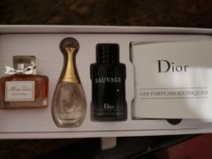 -DIOR迪奥(德基广场女装店)