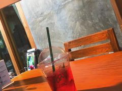 -Chom Cafe and Restaurant