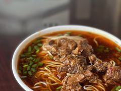 牛肉面-四季春(美食街店)