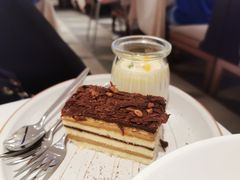 -阿妮叶李(光谷世界城店)