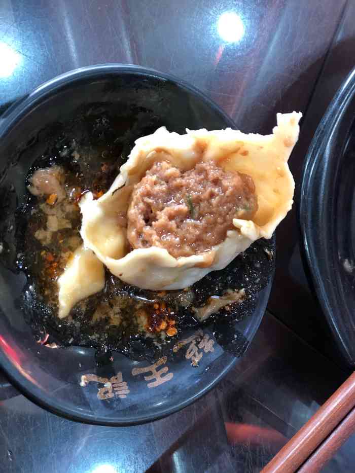 芦庄超王记(雪浪店)-"这家的小笼包是我在无锡吃过的最小的小笼包.