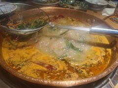 -洱火云南酸菜牛肉火锅(石景山当代商城店)