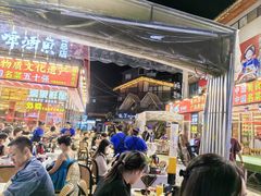 -刘姐啤酒鱼民族演艺餐厅(西街总店)