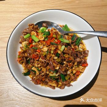 厦门探店/工业风湘菜【老湘亲】
