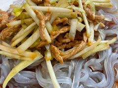 肉丝粉皮带底-邢家锅贴老店·非遗·开封菜(金明广场店)