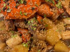 风味湖州肉蟹煲-桂满陇·蟹黄小笼汤包(巴黎春天浦建店)