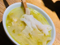 -九锅一堂酸菜鱼(万达广场店)