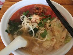 -巍山火巴肉饵丝(大理古城店)