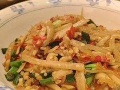 酸萝卜炒牛肚-八碗湘长沙市井菜(坡子街店)