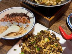 -滴水·湘逢(南汇大学城生活广场店)