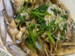 -嗨辣小聚·盘锦河蟹·海鲜烧烤龙虾(盘锦十年好店)