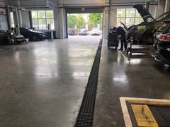 -华胜奔驰宝马奥迪专修连锁(虹梅南路店)