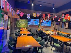 -京狮炙燥·精酿烧烤(首经贸店)