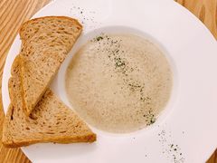 奶油蘑菇汤-home 逅·慕西餐厅