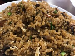 -菌之家·专业纯野生菌火锅·特色炒菌