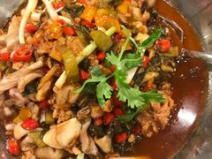 干锅鱼肚鱼籽-红色江山(首钢国际大厦店)