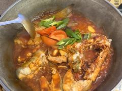 -刘姐啤酒鱼民族演艺餐厅(西街总店)