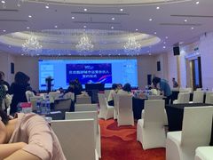 -上海虹桥西郊假日酒店