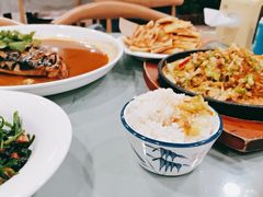 米饭-听涛雅苑百味饺子老家菜馆